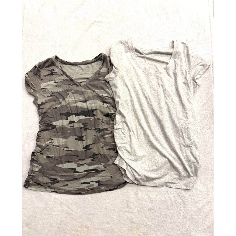 Maternity Top Bundle Isabel Maternity Camo V-Neck Old Navy Gray Scoop Neck L